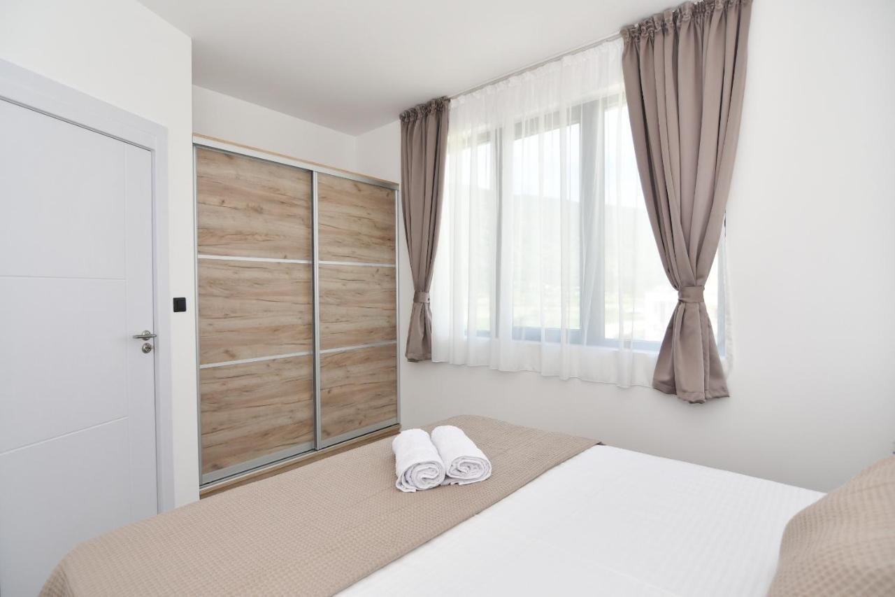 Apartmani Porat อิกาโล ภายนอก รูปภาพ